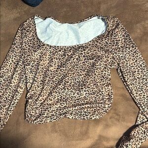 Leopard Print Long Sleeve Crop Top